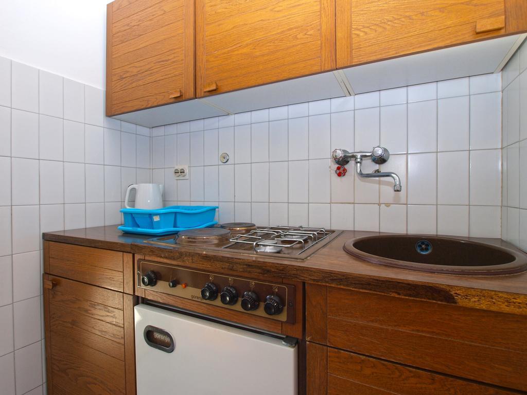 Apartments Zorka 1421 Pjescana Uvala Eksteriør billede