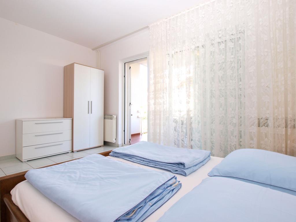 Apartments Zorka 1421 Pjescana Uvala Eksteriør billede