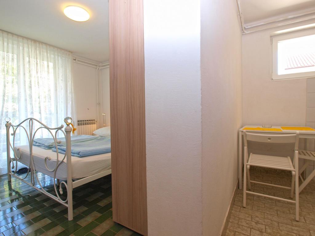 Apartments Zorka 1421 Pjescana Uvala Eksteriør billede