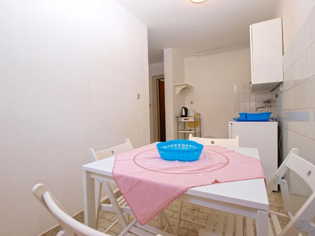 Apartments Zorka 1421 Pjescana Uvala Eksteriør billede
